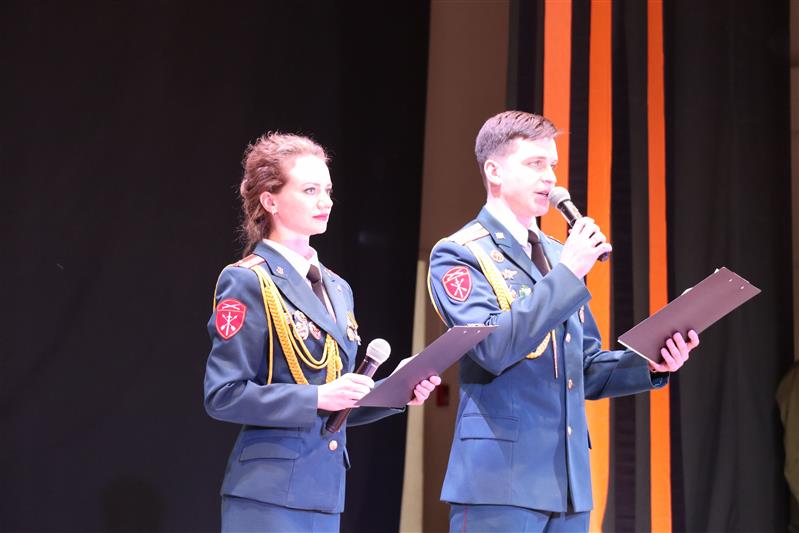 В Пятигорске личный состав Северо-Кавказского округа Росгвардии поздравили с профессиональным праздником