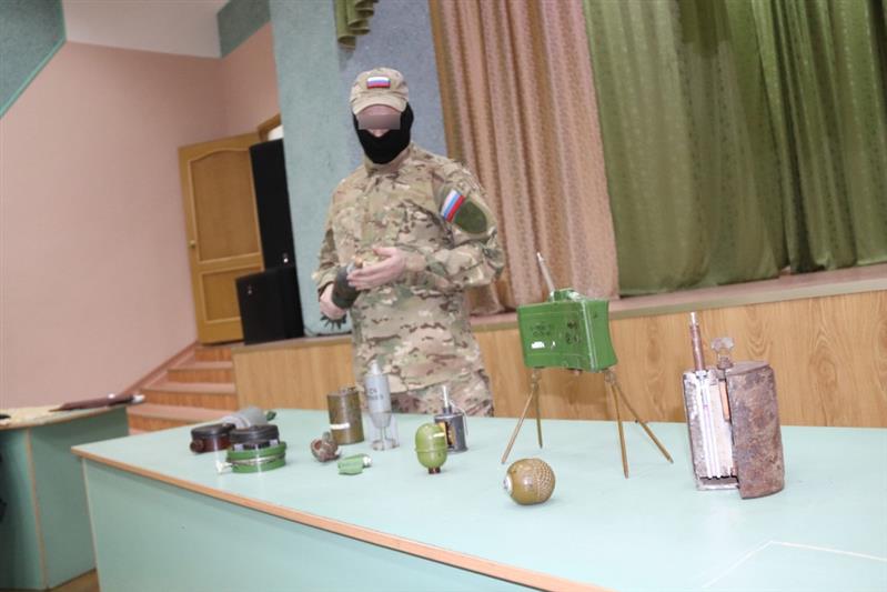 Росгвардейцы рассказали читинским студентам, как не стать жертвой злоумышленников