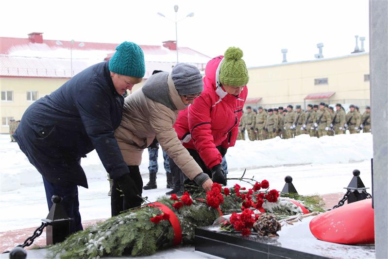 В нижнетагильском отряде спецназа «Урал» почтили память погибших военнослужащих