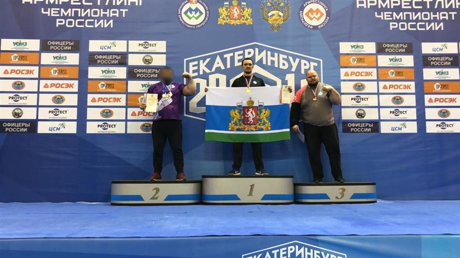 Росгвардеец из Дагестана стал серебряным призером чемпионата России по армрестлингу
