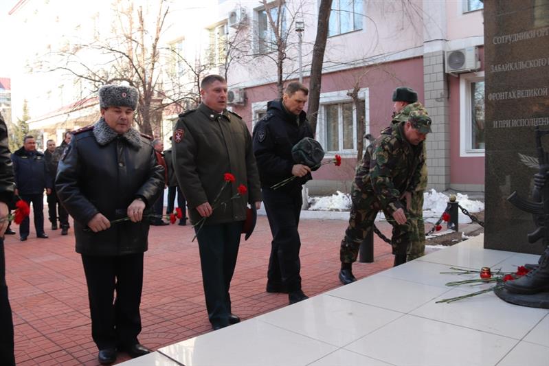 Росгвардейцы Восточного округа отметили профессиональный праздник (фото, видео)