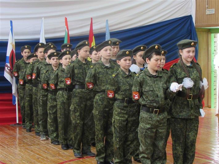 36 школьников Верхнего Тагила посвящены в кадеты Росгвардии