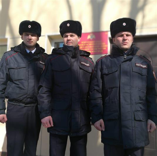 Своевременные действия росгвардейцев позволили избежать жертв во время пожара в многоквартирном доме в городе Советская Гавань