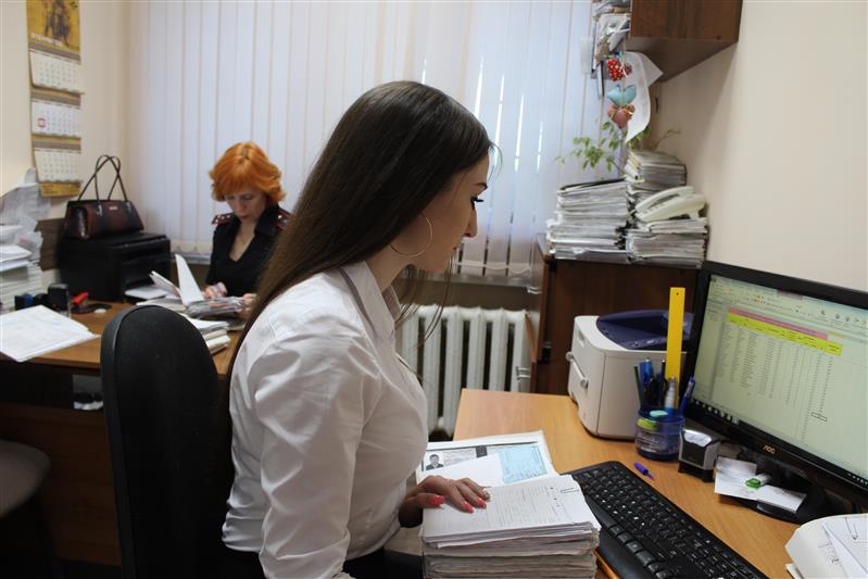 Сотрудники ставропольского отдела лицензионно-разрешительной работы рассказали представителям СМИ о своей работе (видео)