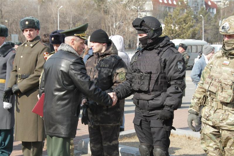 В г. Хабаровске Росгвардия, в преддверии своего профессионального праздника,  продемонстрировала жителям города образцы вооружения и техники 
