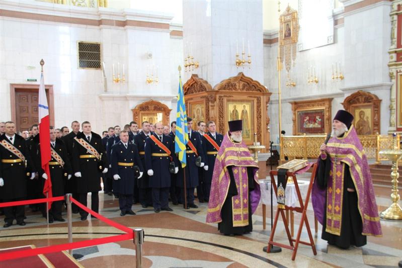 Росгвардейцы Восточного округа отметили профессиональный праздник (фото, видео)