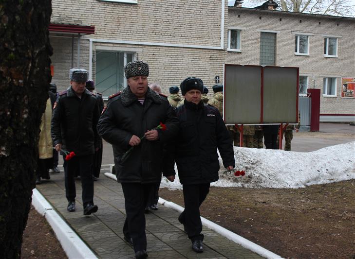 В Пскове почтили память павших воинов правопорядка