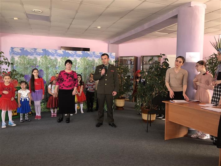 Воспитанники детского реабилитационного центра в Ингушетии поздравили росгвардейцев с профессиональным праздником