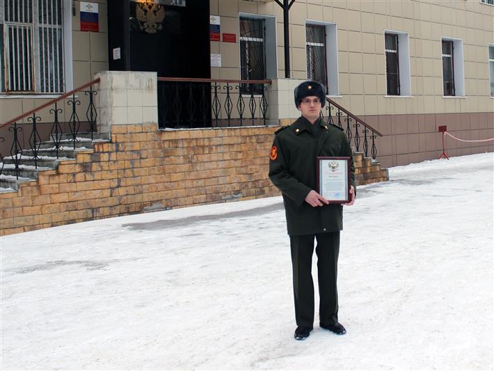 Техник корреспондентского отдела редакции журнала «На боевом посту», пресекший преступление в Новосибирске, получил благодарность от представителей полиции (видео)
