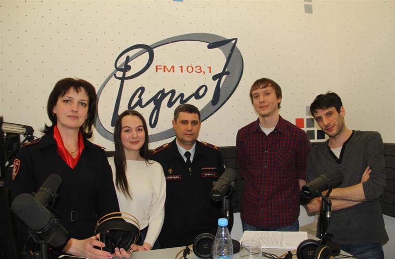 Руководитель тюменского отдела вневедомственной охраны рассказал о деятельности своих подчиненных в прямом эфире региональной радиостанции
