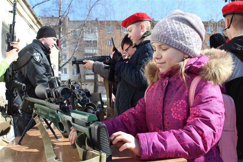 Более 200 детей посетили военно-патриотическое мероприятие в управлении Росгвардии во Владимире