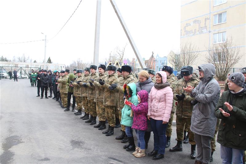 Новые служебные квартиры для семей военнослужащих Северо-Западного округа Росгвардии приняли своих жильцов