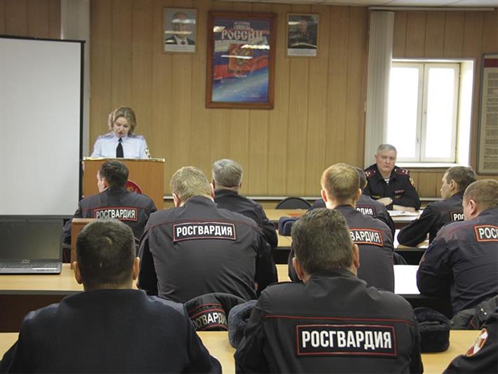 Инструкторы кузбасского ОМОН обучили сотрудников вневедомственной охраны современной тактике пресечения правонарушений