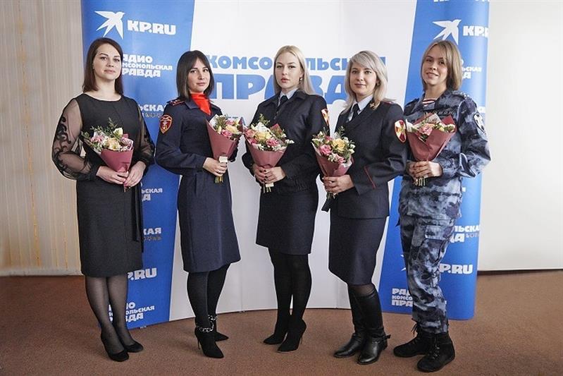 В Екатеринбурге торжественно наградили победительниц конкурса красоты среди сотрудниц Управления Росгвардии по Свердловской области