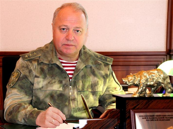 Обращение командующего Сибирским округом Росгвардии к военнослужащим и сотрудникам, обеспечивающим безопасность Универсиады в Красноярске (видео)