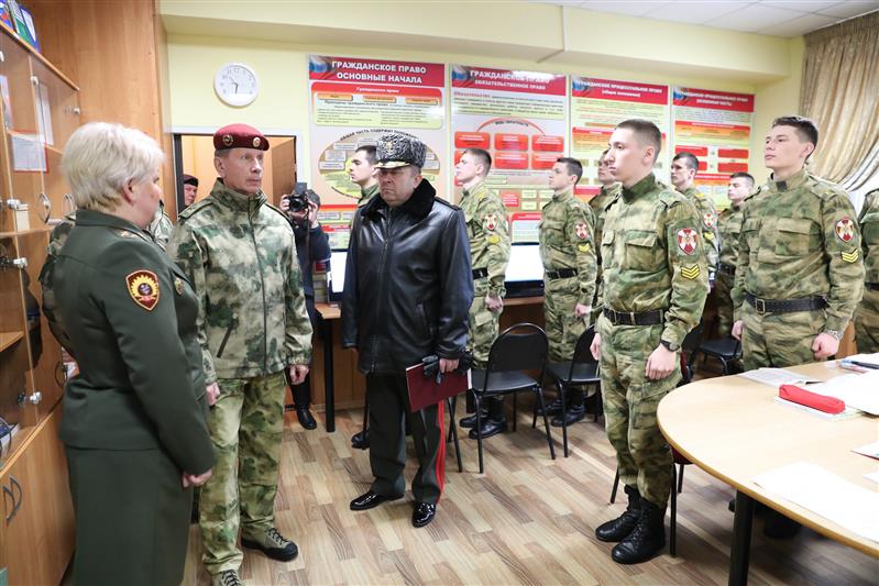 Директор Росгвардии генерал армии Виктор Золотов совершил рабочую поездку в Санкт-Петербург (фото, видео)
