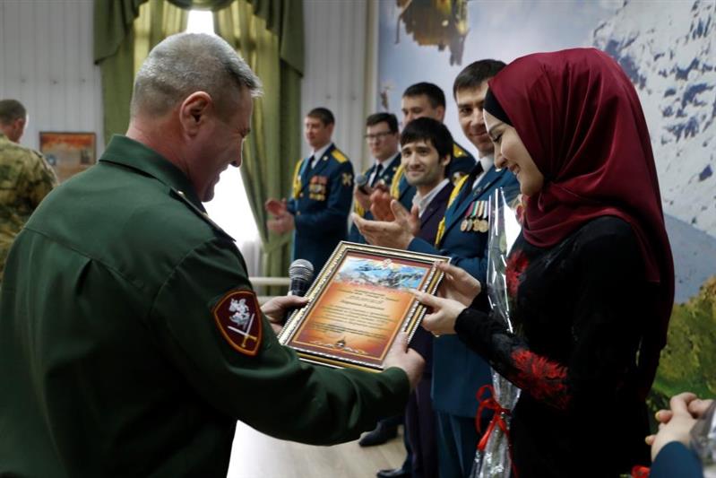 В Объединенной группировке войск (сил) на Северном Кавказе состоялся праздничный концерт ко Дню Росгвардии
