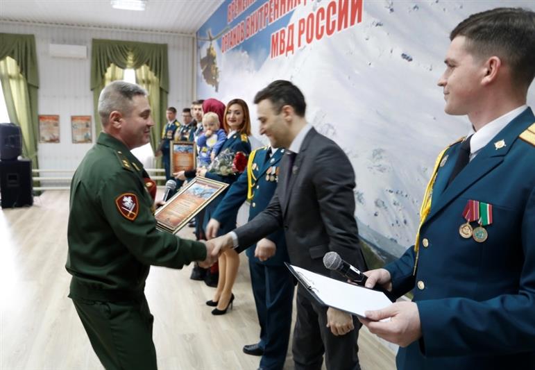 В Объединенной группировке войск (сил) на Северном Кавказе состоялся праздничный концерт ко Дню Росгвардии