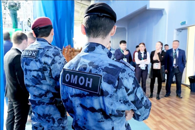 В Якутске росгвардейцы и полицейские обеспечили безопасность Кубка мира по вольной борьбе 