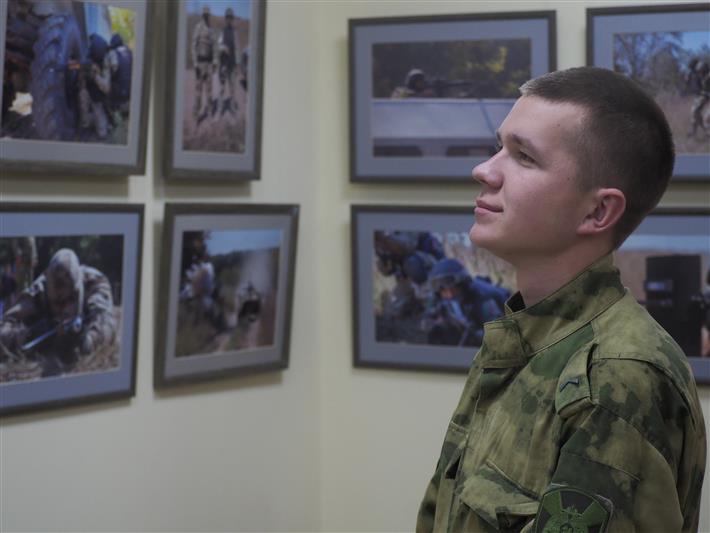 Фотовыставка «Росгвардия. Хранители спокойствия» открылась в Белгороде