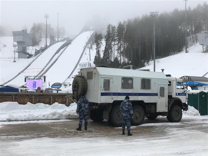 Росгвардейцы приняли участие в обеспечении безопасности международных соревнований по лыжному спорту в Перми