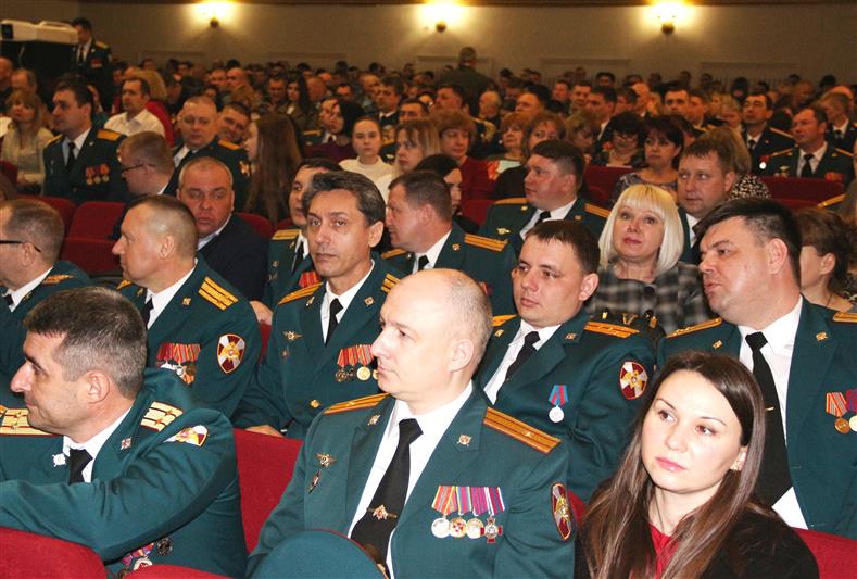 В  Южном округе Росгвардии состоялось торжественное мероприятие, посвященное Дню образования ведомства (видео)