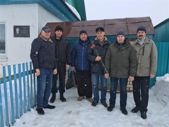 Сотрудники марийского ОМОН почтили память своего боевого товарища, погибшего при исполнении служебного долга 