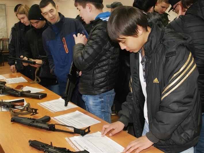 Школьники и студенты Хакасии побывали в гостях у спецназа Росгвардии	
