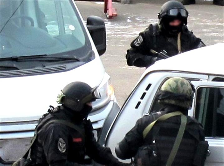 В Ростовской области при содействии транспортного ОМОН задержаны подозреваемые в незаконном обналичивании около миллиарда рублей 
