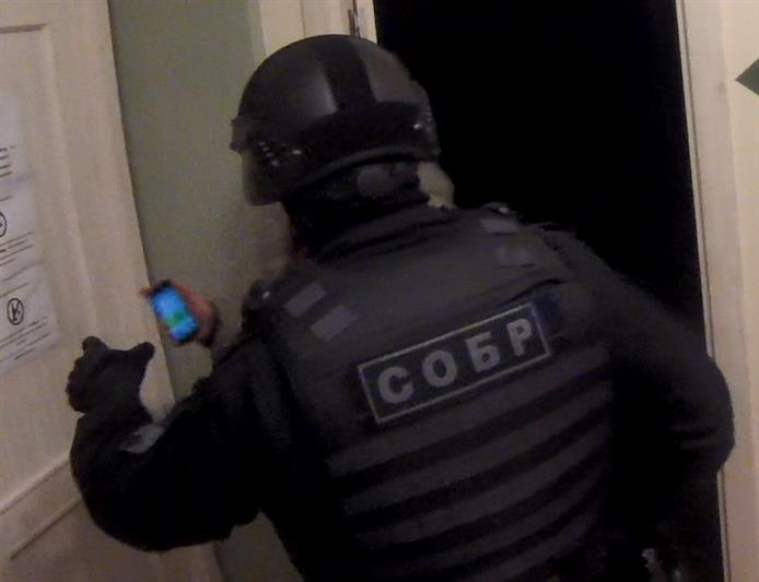 При участии петербургского СОБР пресечена деятельность организованной группы, грабившей посетителей увеселительных заведений