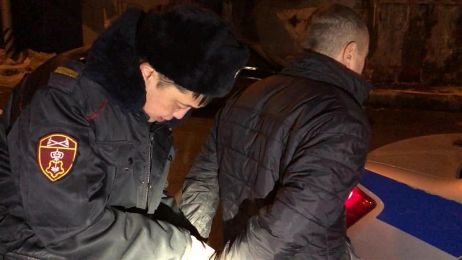 Приволжские росгвардейцы задержали подозреваемых в совершении уголовных преступлений (видео)