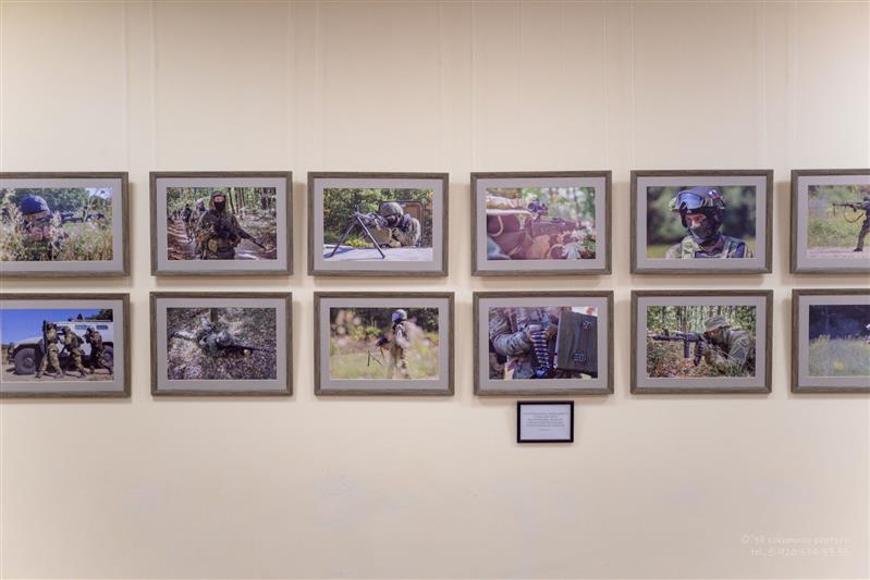 Фотовыставка «Росгвардия. Хранители спокойствия» открылась в Белгороде
