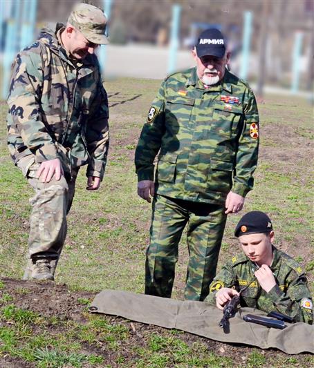 Росгвардейцы приняли участие в организации тактико-специальных полевых занятий для ставропольских кадет 