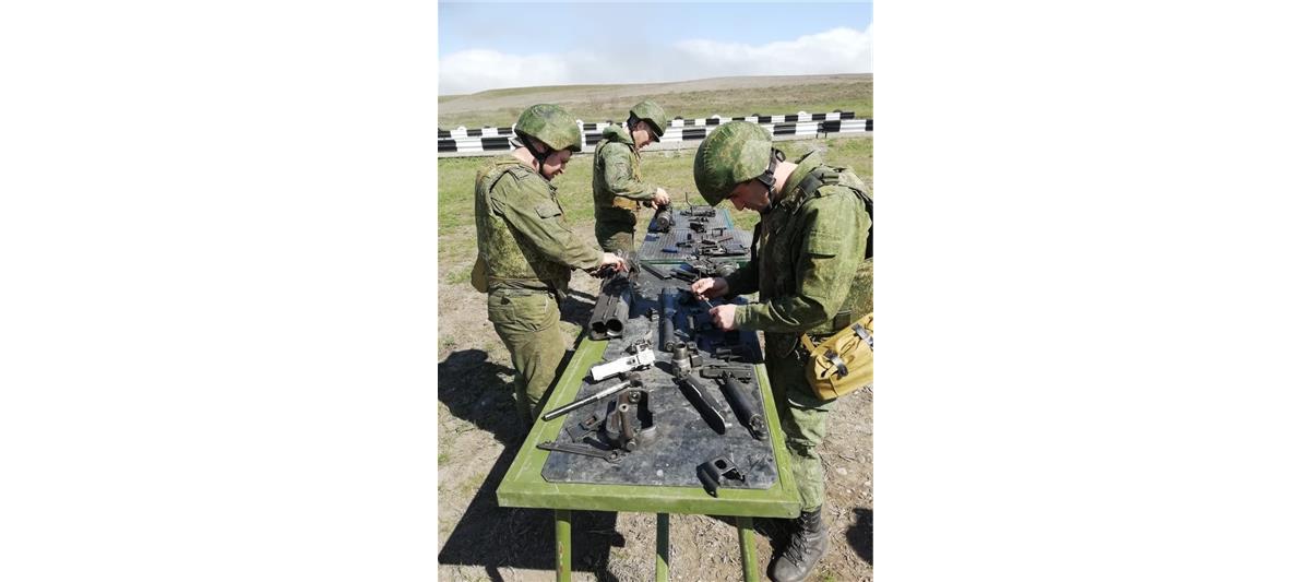 Специалисты по ремонту вооружения грозненского соединения Росгвардии примут участие в V международных армейских играх (фото)