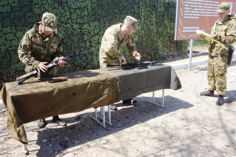 В Объединенной группировке войск (сил) на территории Северо-Кавказского региона прошли соревнования в честь предстоящего 100-летия со дня рождения Михаила Калашникова
