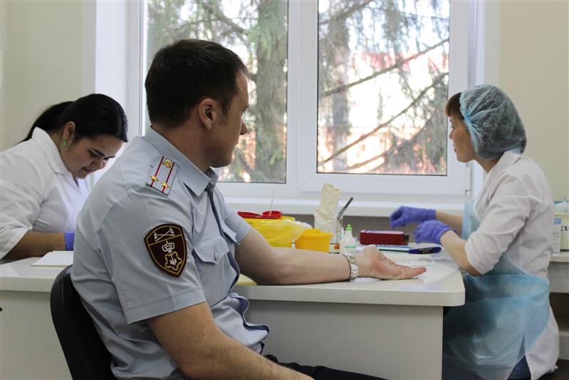 Чувашские росгвардейцы приняли участие в донорской акции