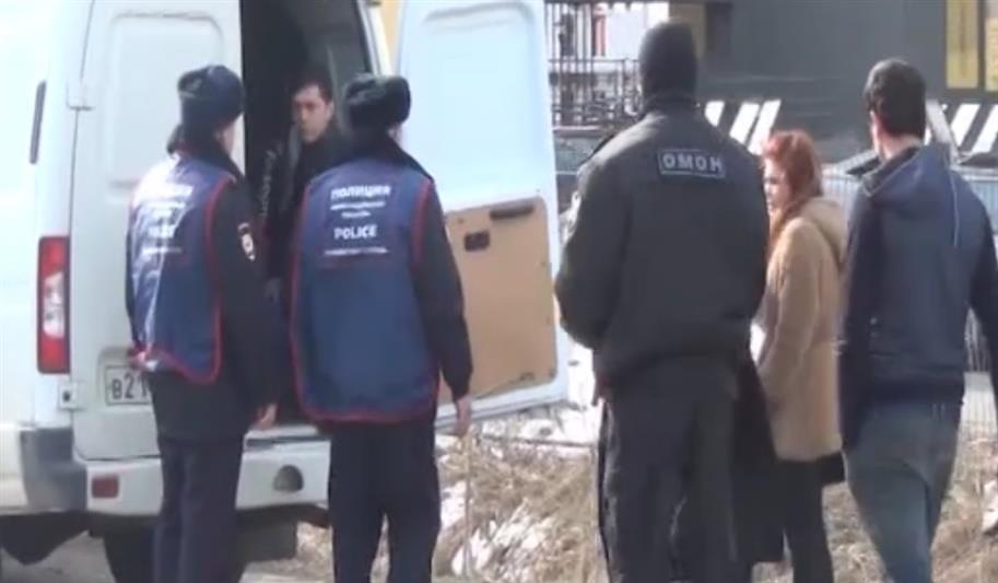 При содействии ОМОН в Санкт-Петербурге проведены проверки соблюдения миграционного законодательства
