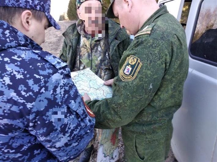 Сотрудники Росгвардии совместно со специалистами природоохранного министерства Республики Марий Эл спасли охотника