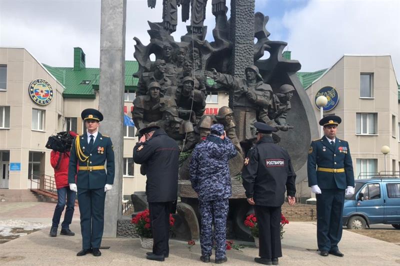 Югорские росгвардейцы встретились с ликвидаторами последствий чернобыльской аварии