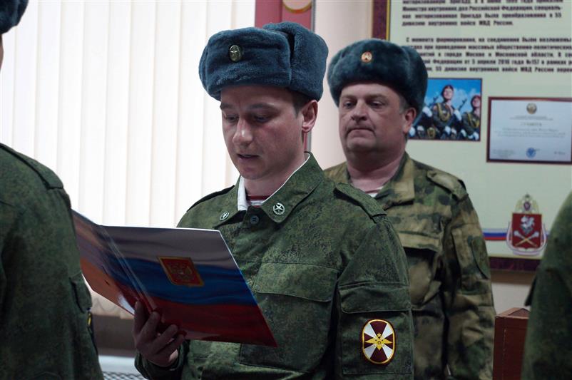 В учебном полку Центрального округа Росгвардии прошли военные сборы граждан, пребывающих в запасе (фото)