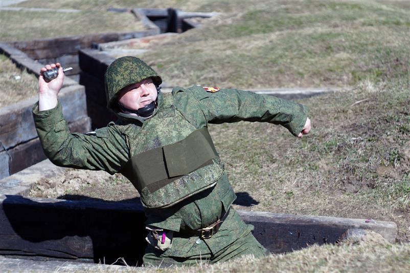 В учебном полку Центрального округа Росгвардии прошли военные сборы граждан, пребывающих в запасе (фото)