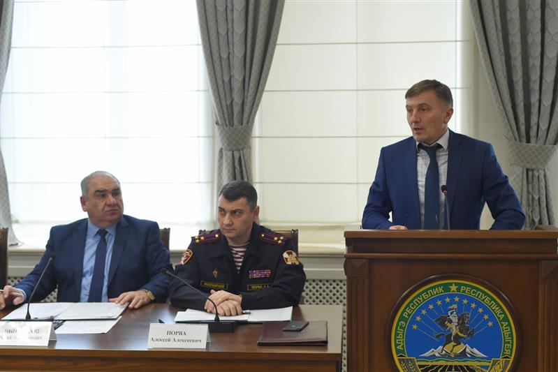 Руководитель адыгейского управления Росгвардии принял участие в межведомственном совещании по вопросам обеспечения безопасности в майские праздники