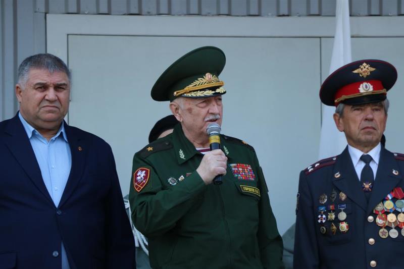 В Свердловской области увековечили память сотрудника вневедомственной охраны, погибшего при исполнении служебного долга
