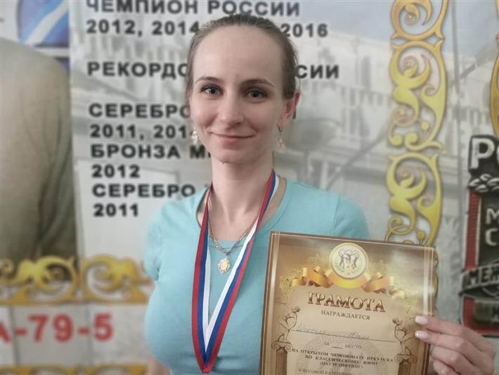 Сотрудница Росгвардии стала победительницей чемпионата Иркутской области по классическому жиму лежа