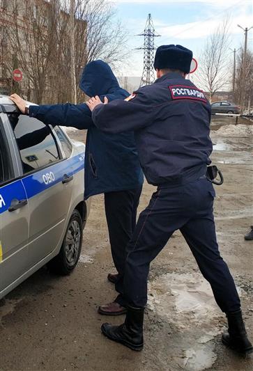 В ХМАО — Югре сотрудники Росгвардии предотвратили кражу из торгового  центра