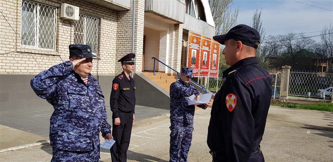 В Астрахани наградили отличившихся сотрудников вневедомственной охраны 