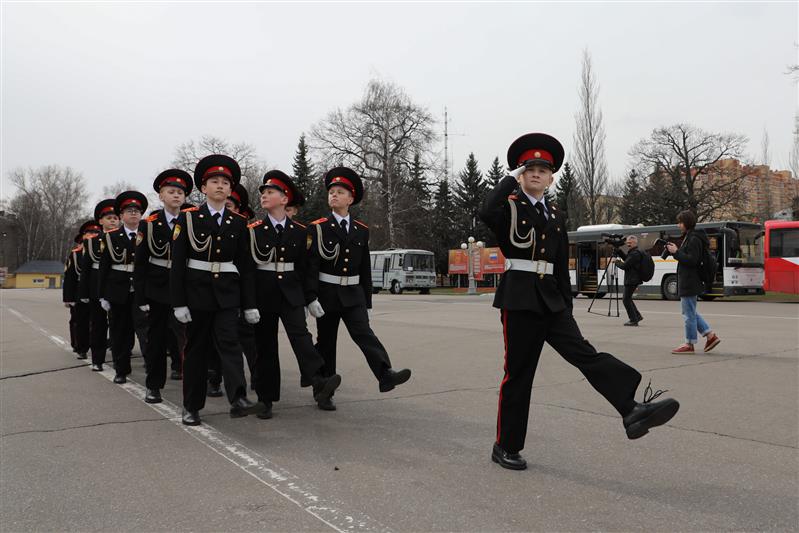 Росгвардия провела первый кадетский слет (видео)