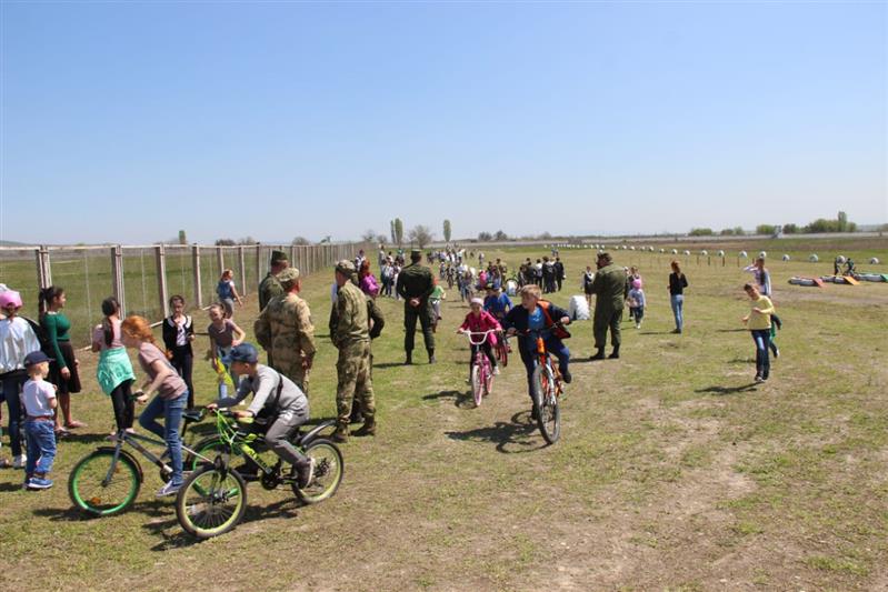 В ГРОЗНЕНСКОМ СОЕДИНЕНИИ В ПРЕДВЕРИИ ПРАЗДНИКА ВЕСНЫ И ТРУДА ОТКРЫЛСЯ ДЕТСКИЙ ВЕЛОДРОМ