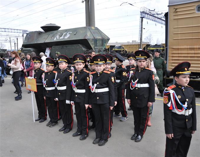 Сотрудники и военнослужащие Росгвардии посетили передвижную выставку «Сирийский перелом» в Ижевске