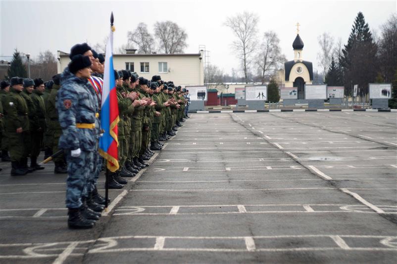 В учебном полку Центрального округа Росгвардии прошли военные сборы граждан, пребывающих в запасе (фото)